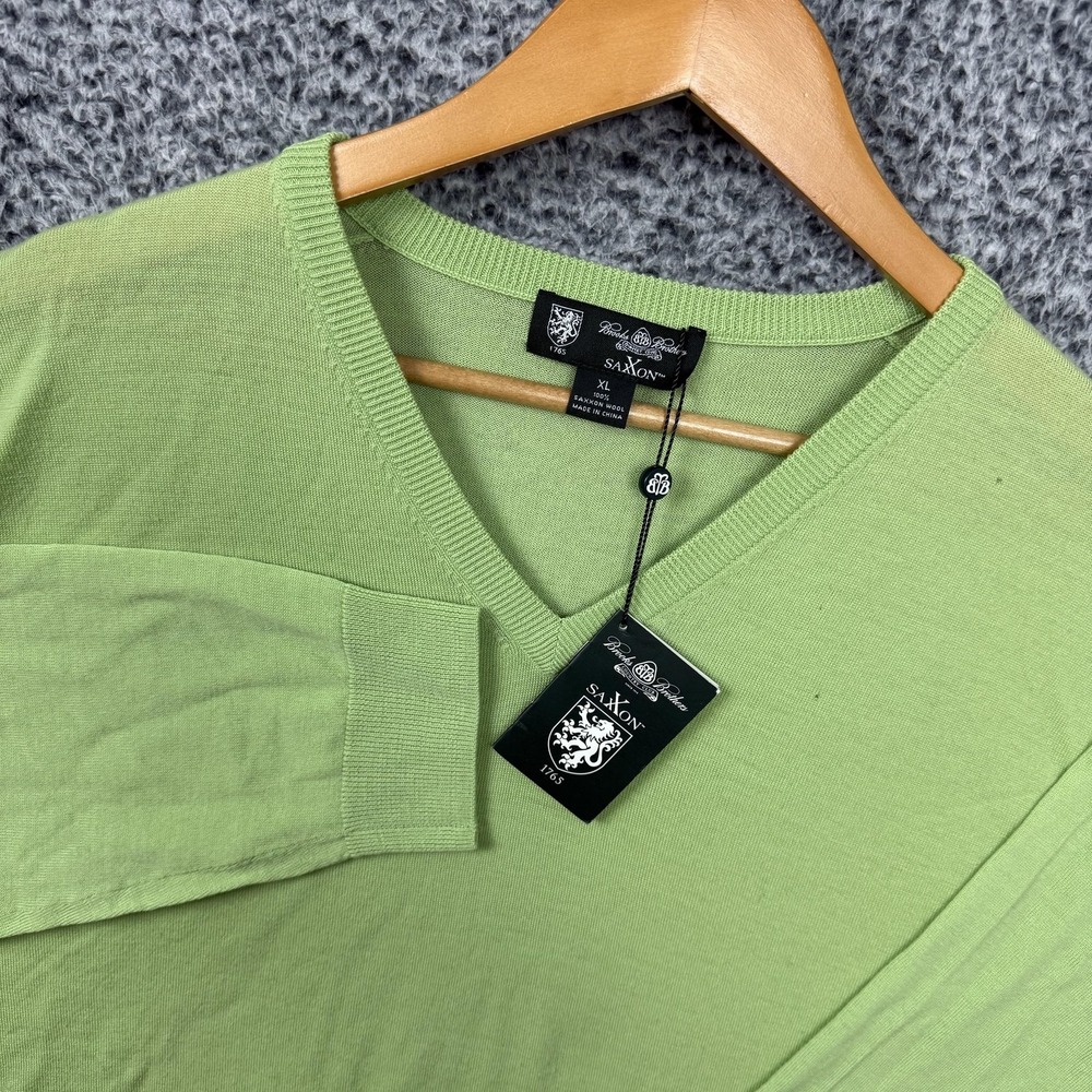 Brooks Brothers Sweater Mens XL Green 100% Saxxon Wool V Neck Knit Pullover